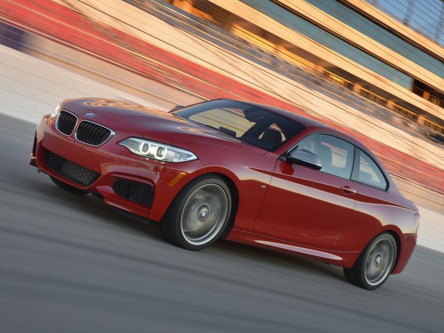  BMW M235i Coupe 2014 года  (US) (фото 11 из 30)